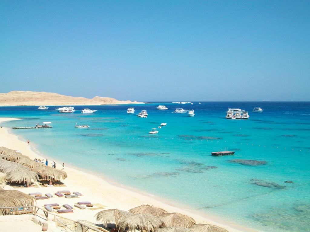 Hurghada Paradise Island Tour