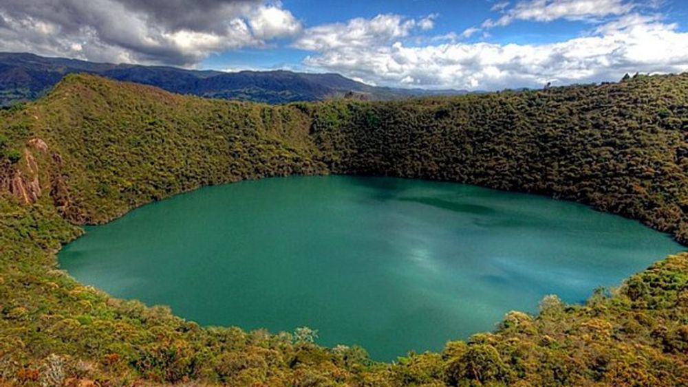 Guatavita Lake and Salt Cathedral Small-Group Tour from Bogota