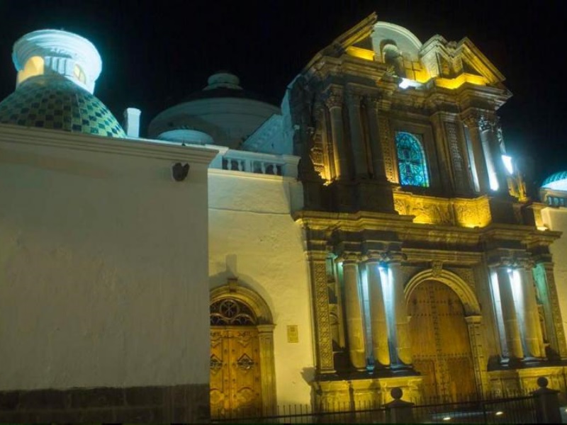 Quito at Night & Urban Legends Tour