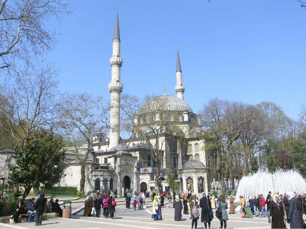 Golden Horn, Eyup Sultan Mosque, Cable Car and Miniaturk Half Day Tour