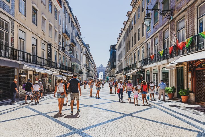 Lisbon Private Layover Tour: Main Must-See Sites with a Friendly Local Guide