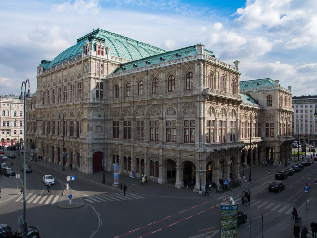 Private Vienna & the State Opera Visit Walking Tour