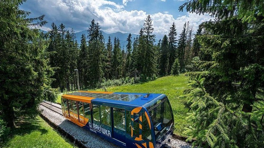 Zakopane Day Tour with Hot Springs, Funicular and Tasting