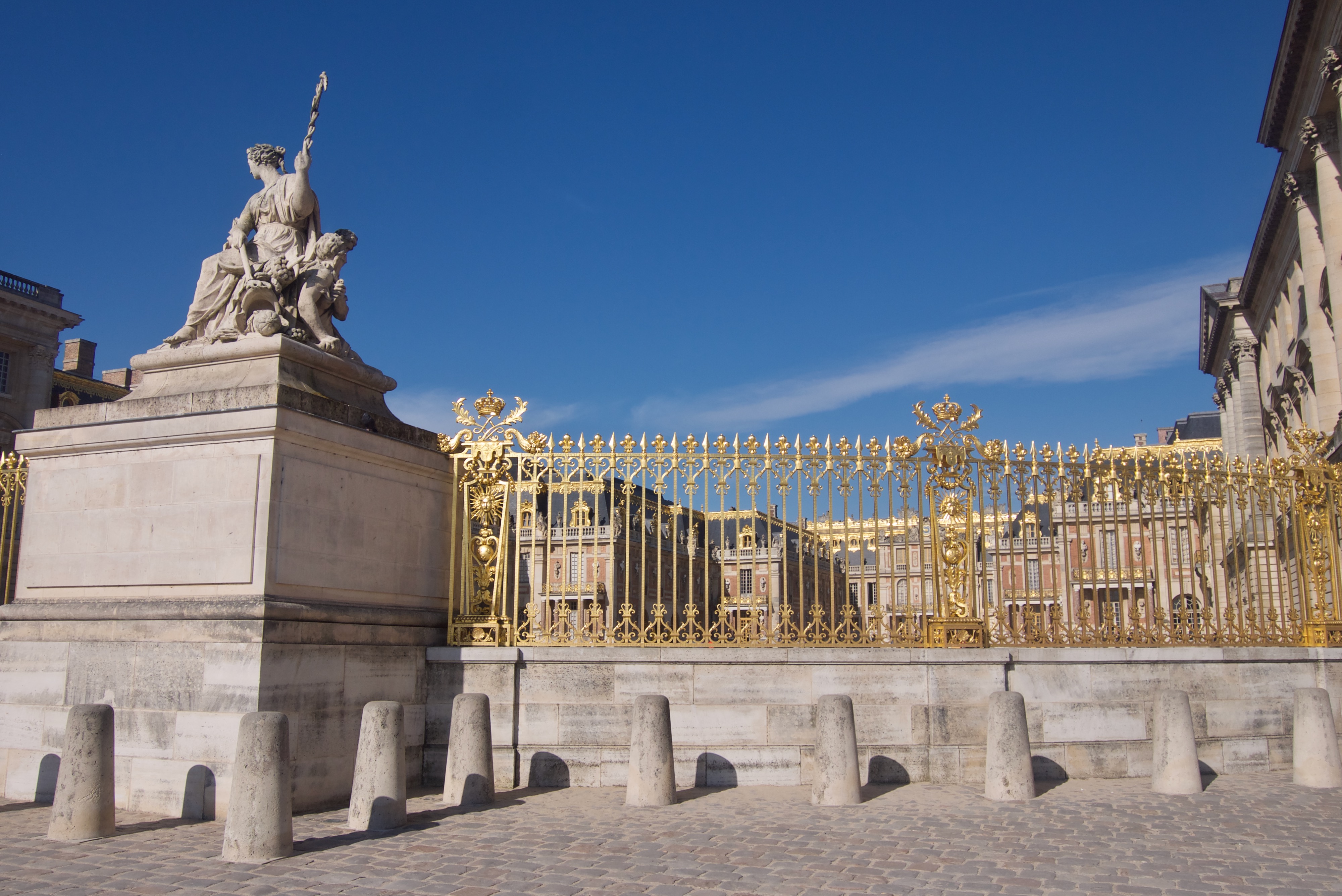 Versailles Palace & Gardens Half day guided tour, Shared, maximum 20,  with Gourmet lunch & Fountain Show, from Paris