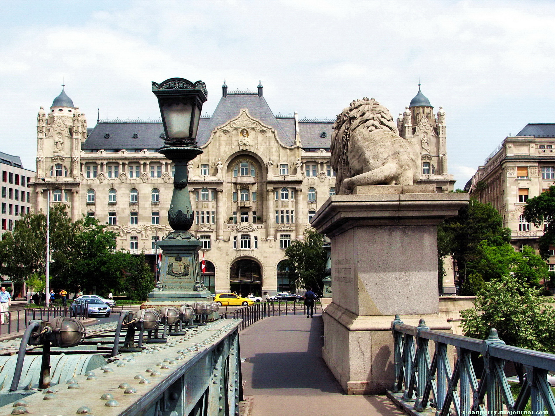 Budapest's Art Nouveau ‚Äì 3 hour walk with a historian