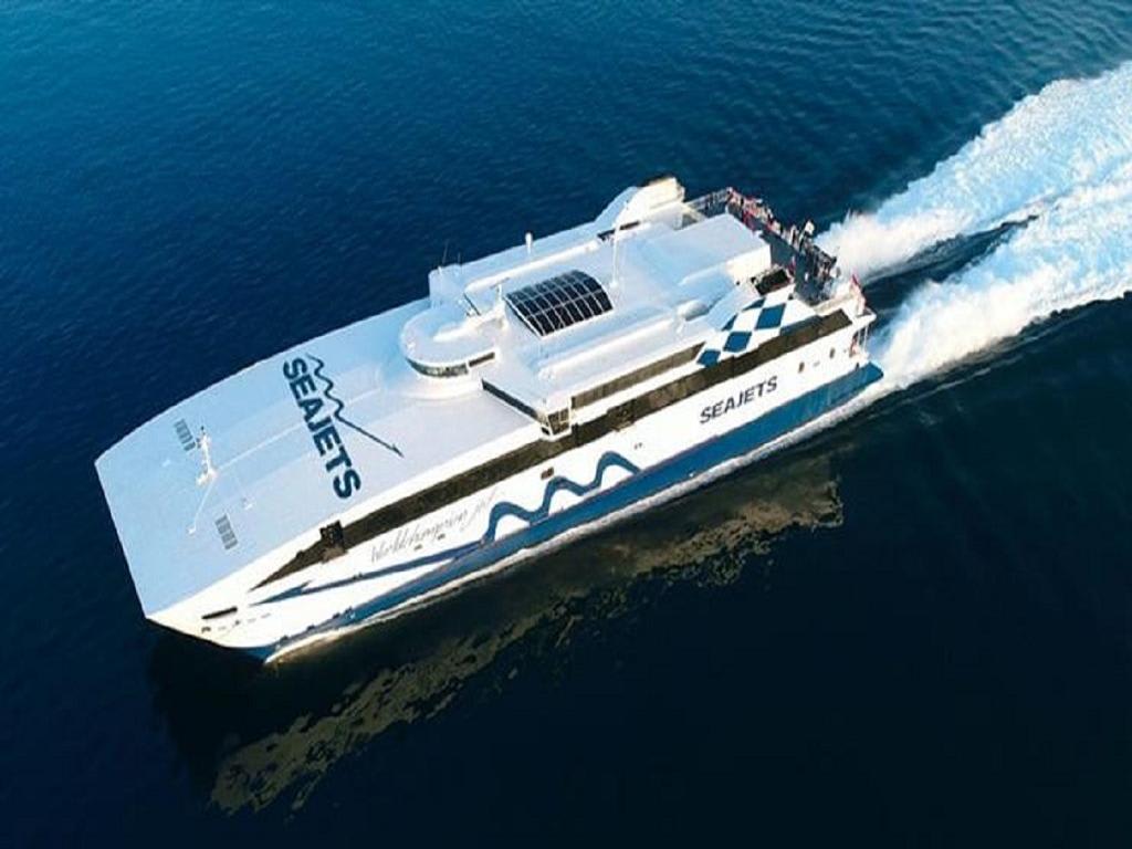 SeaJets Ferry from Santorini to Piraeus Port