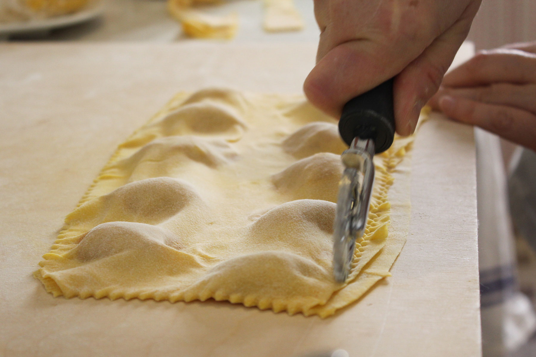 Handmade Tuscan Pasta Making Class with an Expert